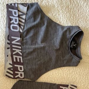 Nike 2 piece set. Lightly worn.